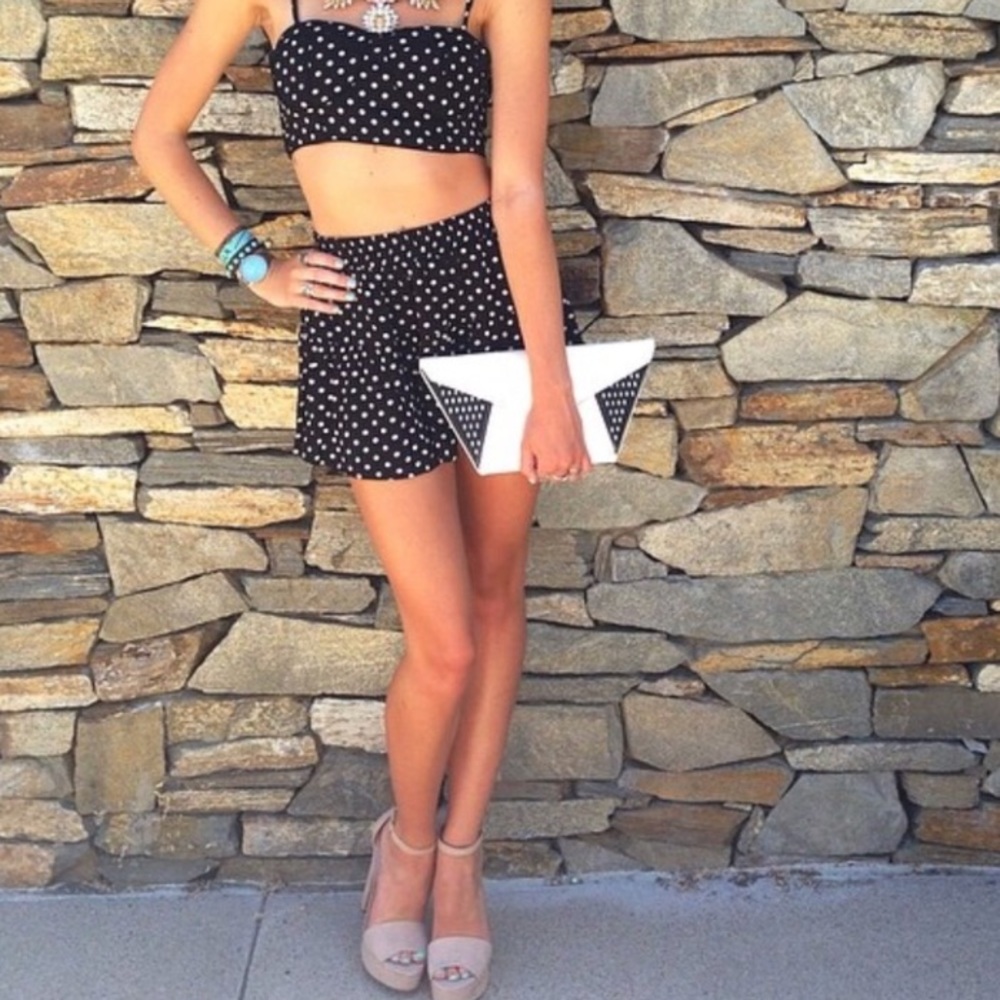 LF polka dot shorts size 8 but fit like a 0-2